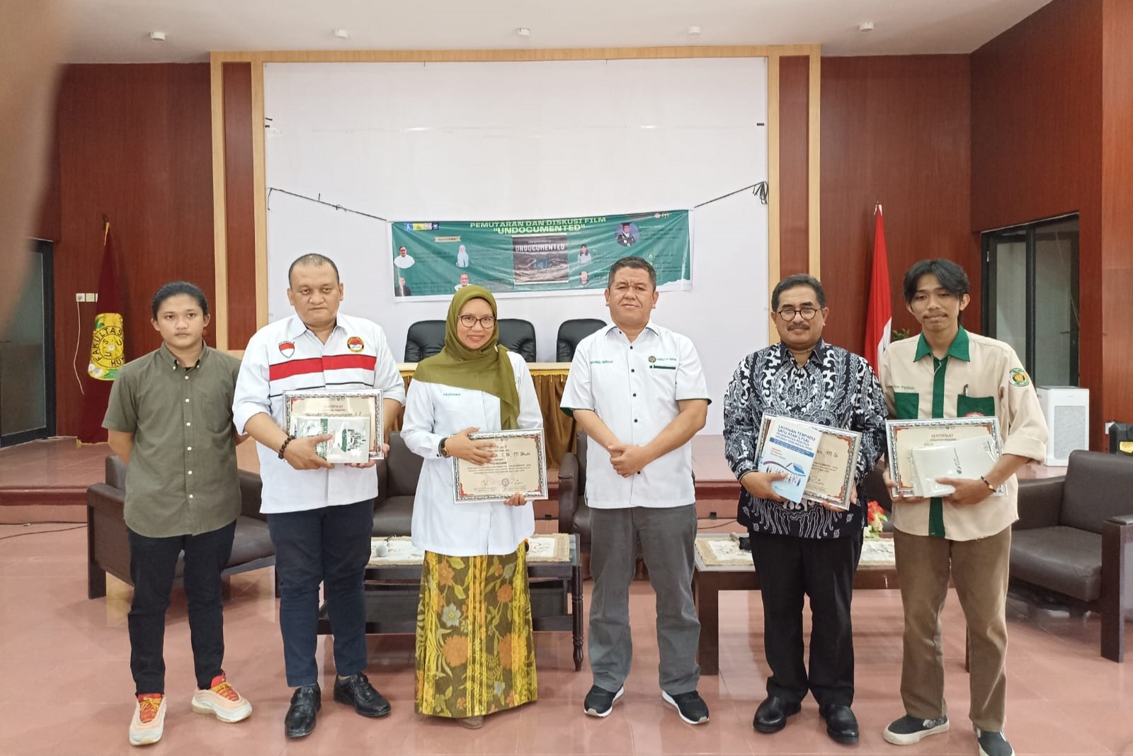 Imahara FH USU Gelar Kegiatan Bedah Film Dan Diskusi “Undocumented” Karya Watchdoc Dan SBMI